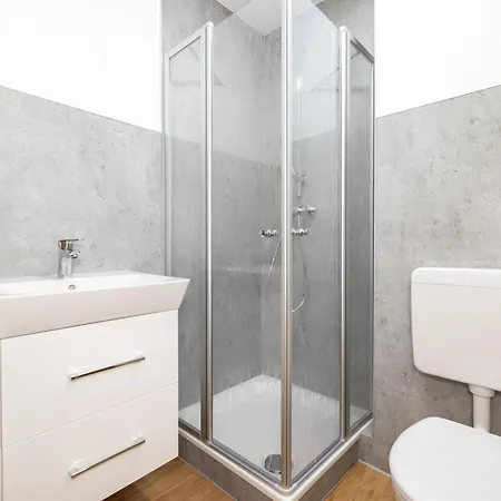 Gemuetliche, Moderne In Stadtnaehe アパート ヴュルツブルク