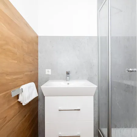 Apartment Gemuetliche, Moderne In Stadtnaehe *